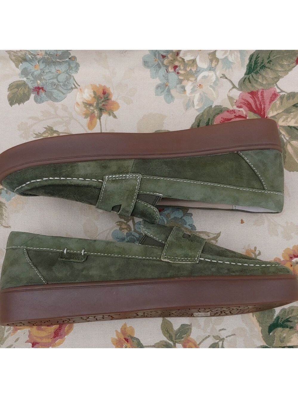 Revitalign Malibu Suede Penny Loafer Shoes in Olive Green Women's size 9 NWOT - Picture 11 of 17